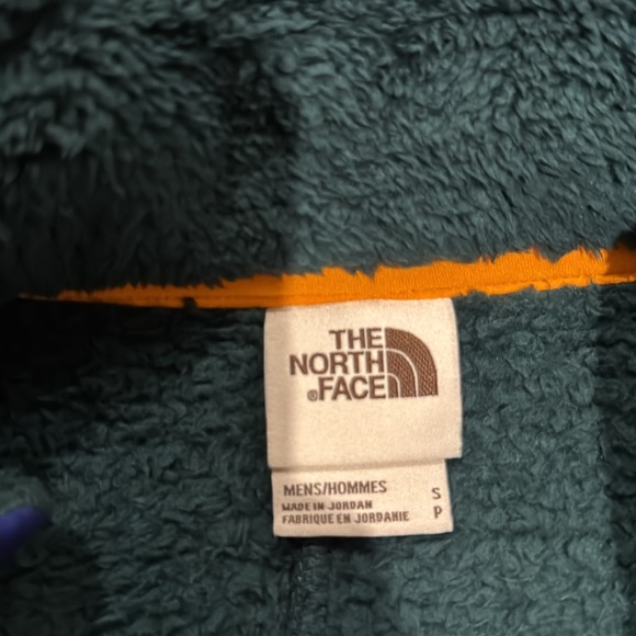 Forest Green North Face Jacket - Picture 3 of 4
